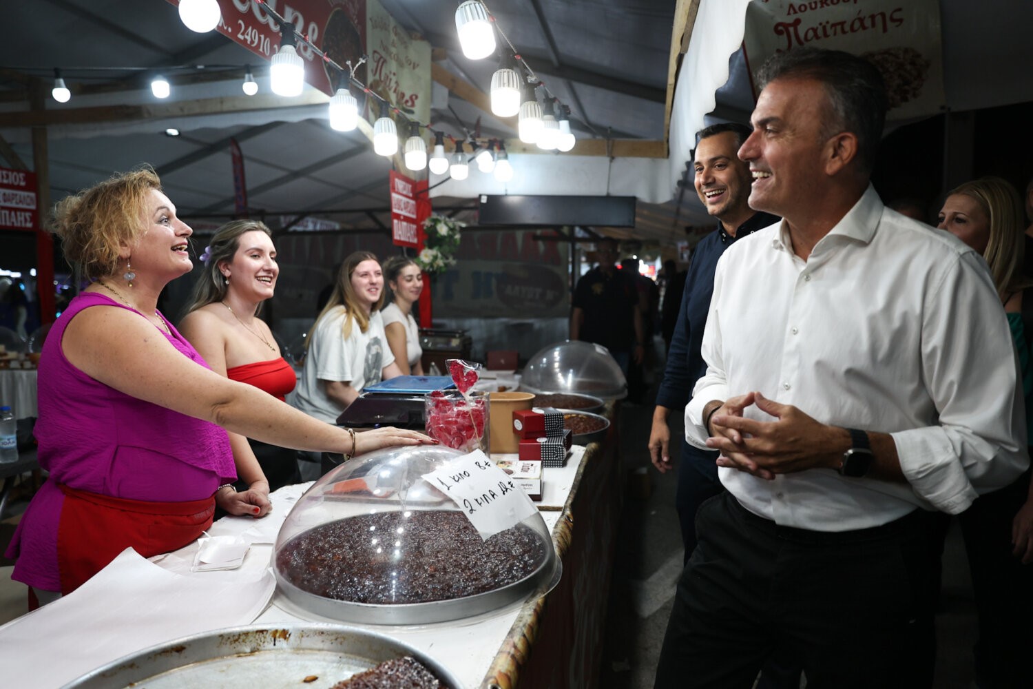Παράδοση και γκλαμουριά στο παζάρι της Λάρισας